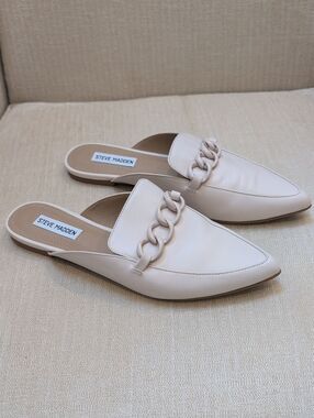 Steve Madden Levity Cream Leather Chain-Accent Slip-On Mules Size 10